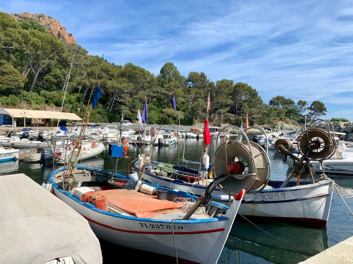 Le Petit Semaphore Lägenhet Saint-Raphaël Exteriör bild