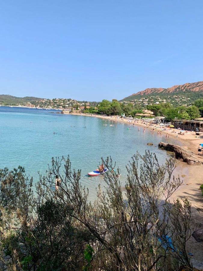 Le Petit Semaphore Saint-Raphaël Exteriör bild